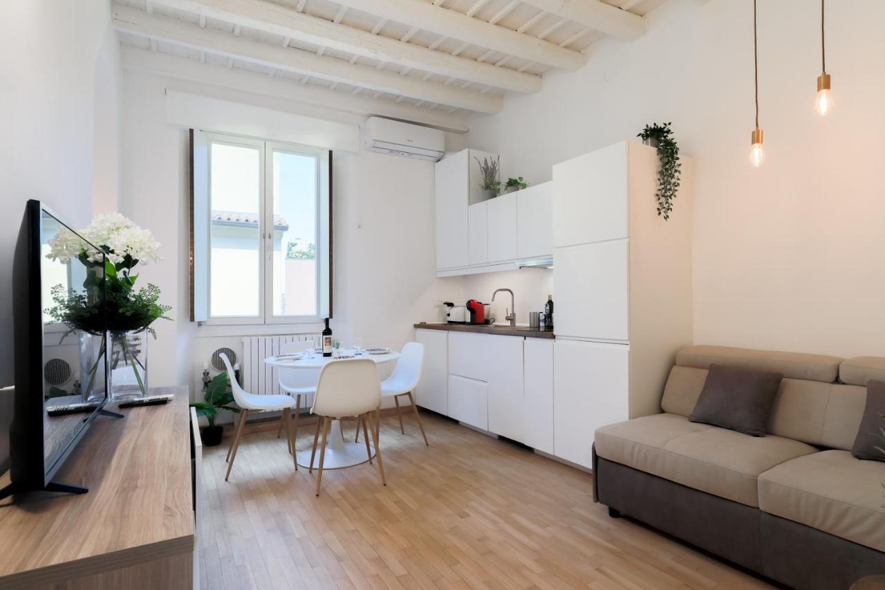 Duomo Apartment มิลาน ภายนอก รูปภาพ